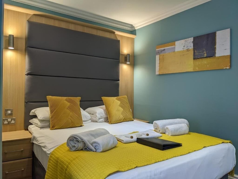 Standard Double Room - Photo 3