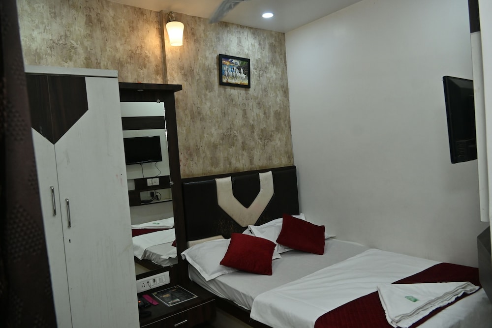 Luxury Double Room Single Use photo 3