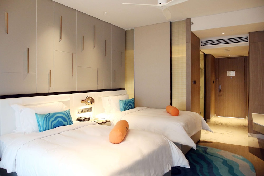Comfort Room, 2 Twin Beds, Smoking photo 3