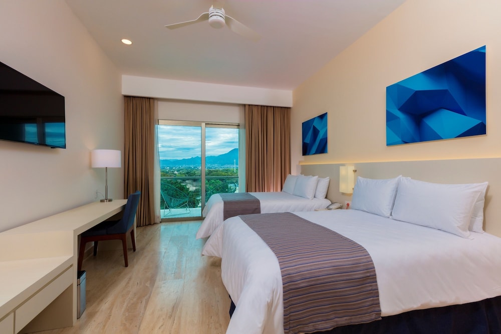 Deluxe Room, Mountain View - Photo 2