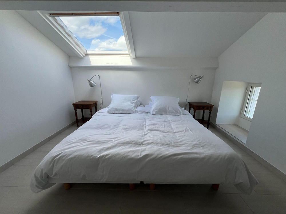 Villa photo 2