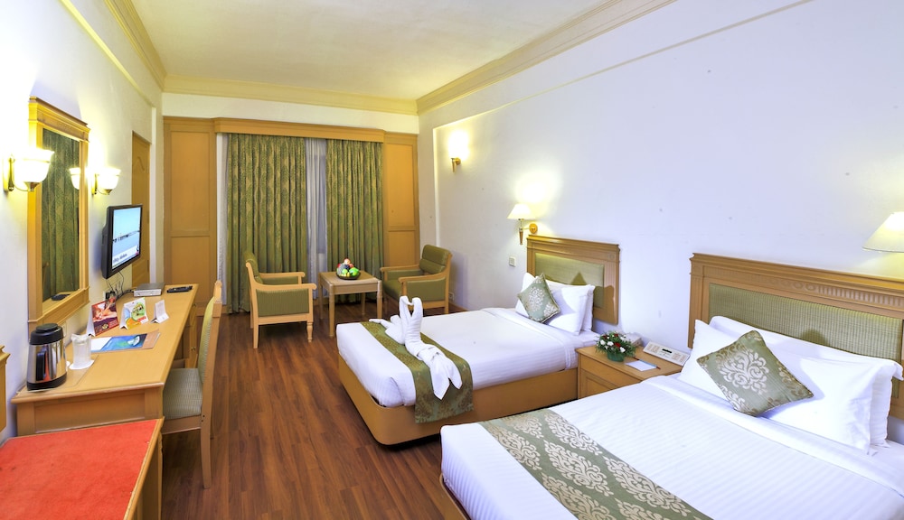 Superior Room, 1 Queen Bed - Photo 5
