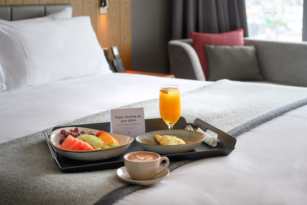Standard Room, 1 King Bed, Club Lounge Access, Harbor View - Photo 6