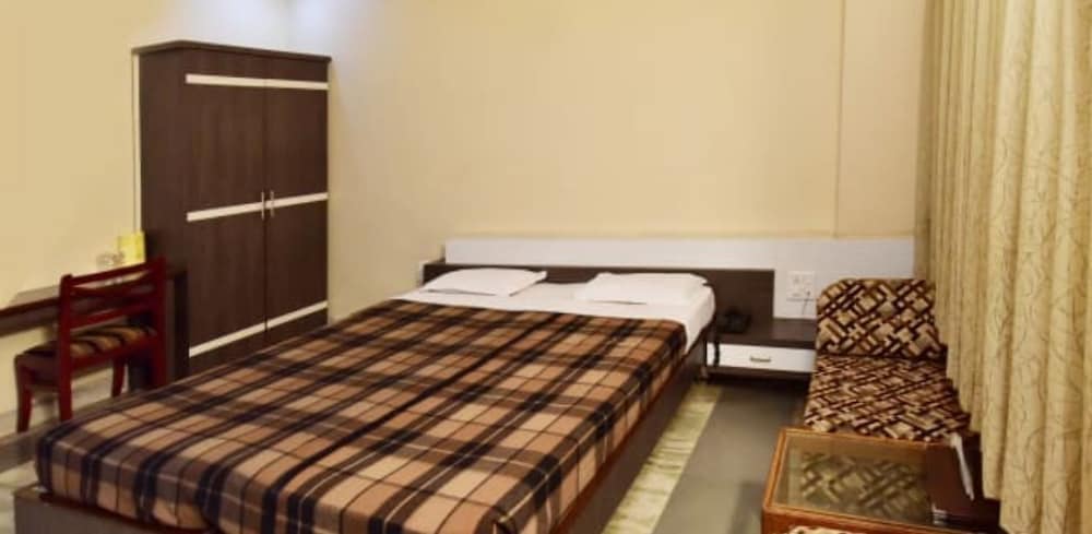 Silver Non AC Room