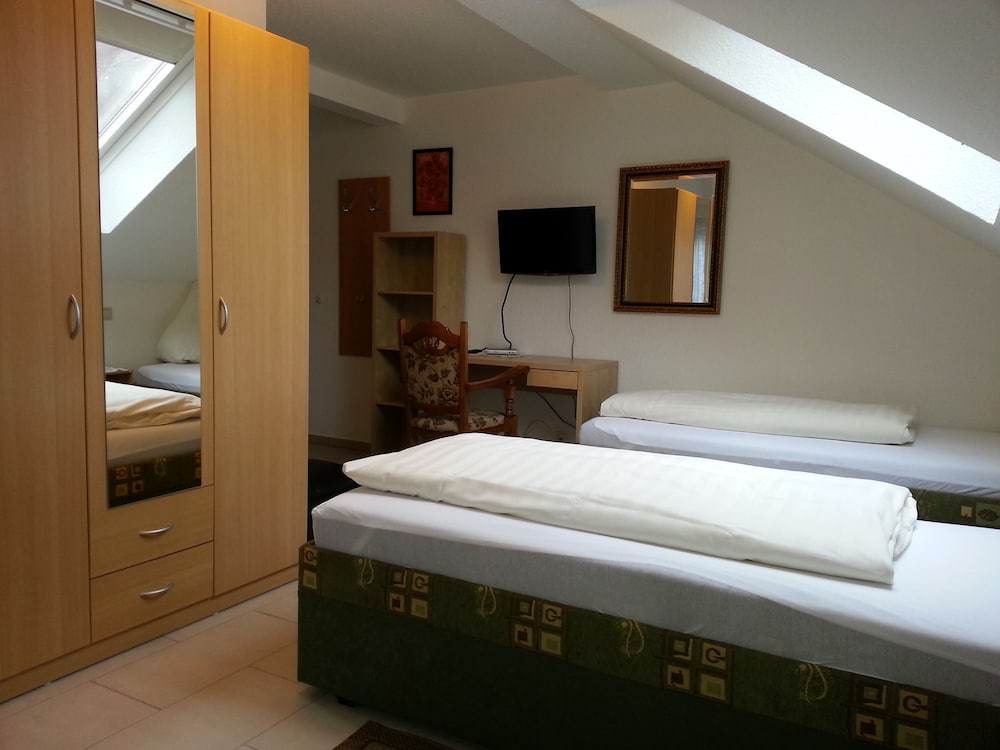 Standard Double or Twin Room photo 2