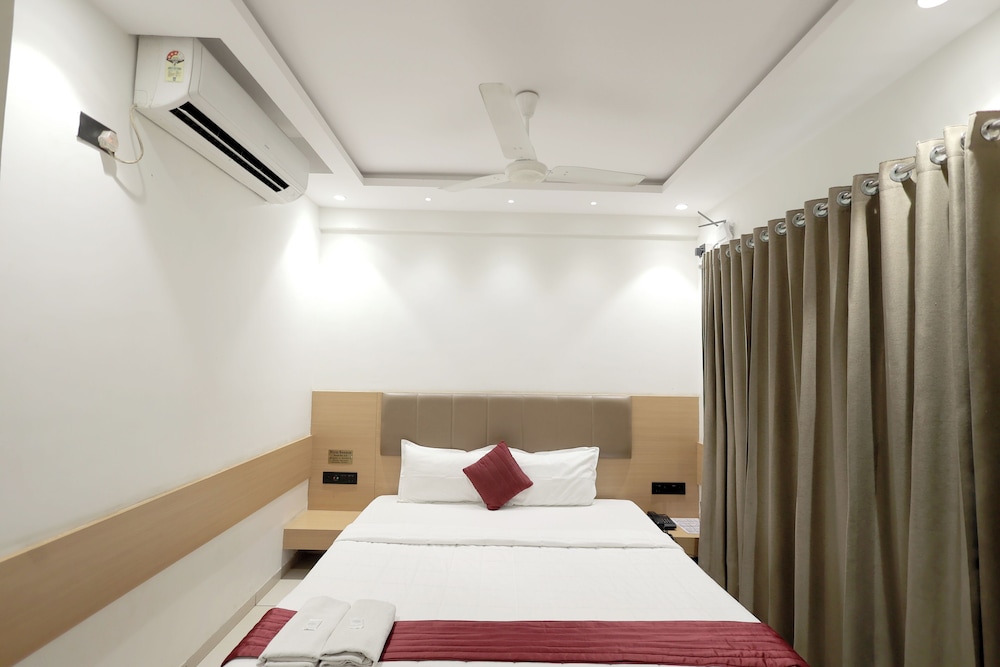 Superior Room, City View