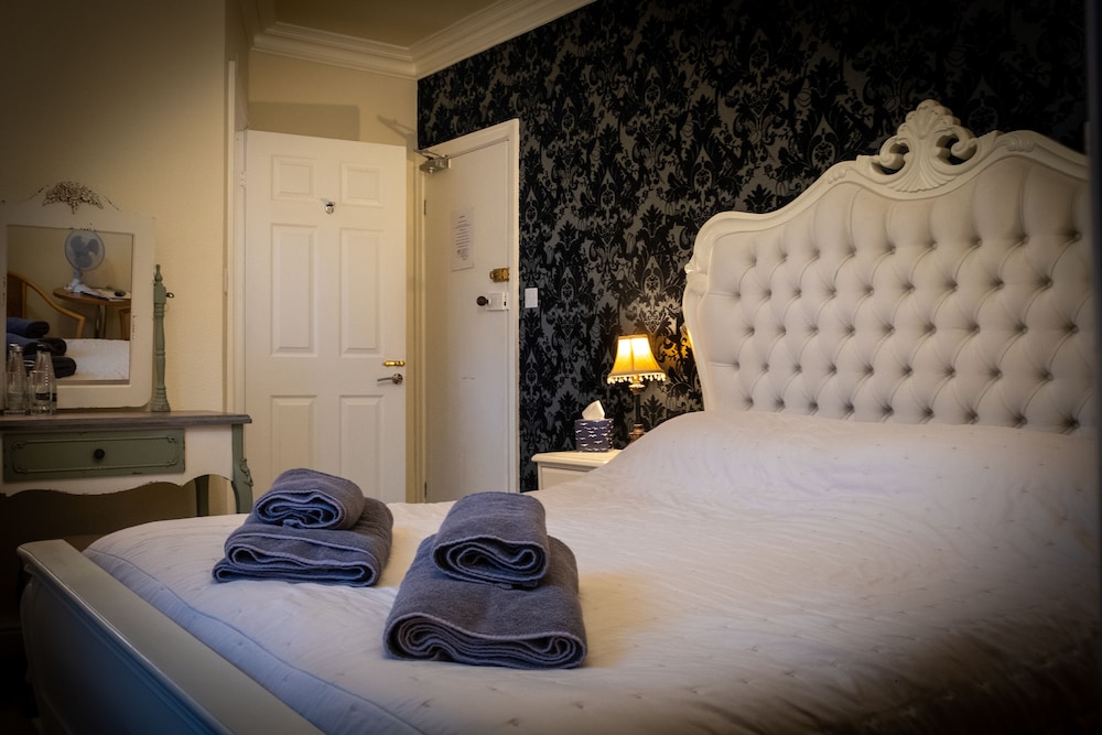 Classic Double Room, Bathtub photo 3