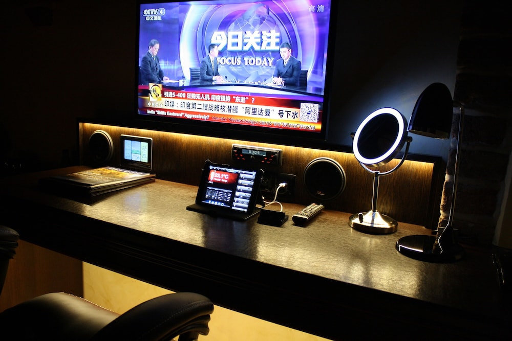 Business Single Room, 1 Double Bed, Club Lounge Access, City View (Air conditioning)