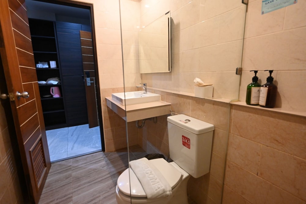 Residence-Side Deluxe Double Bed - Photo 14