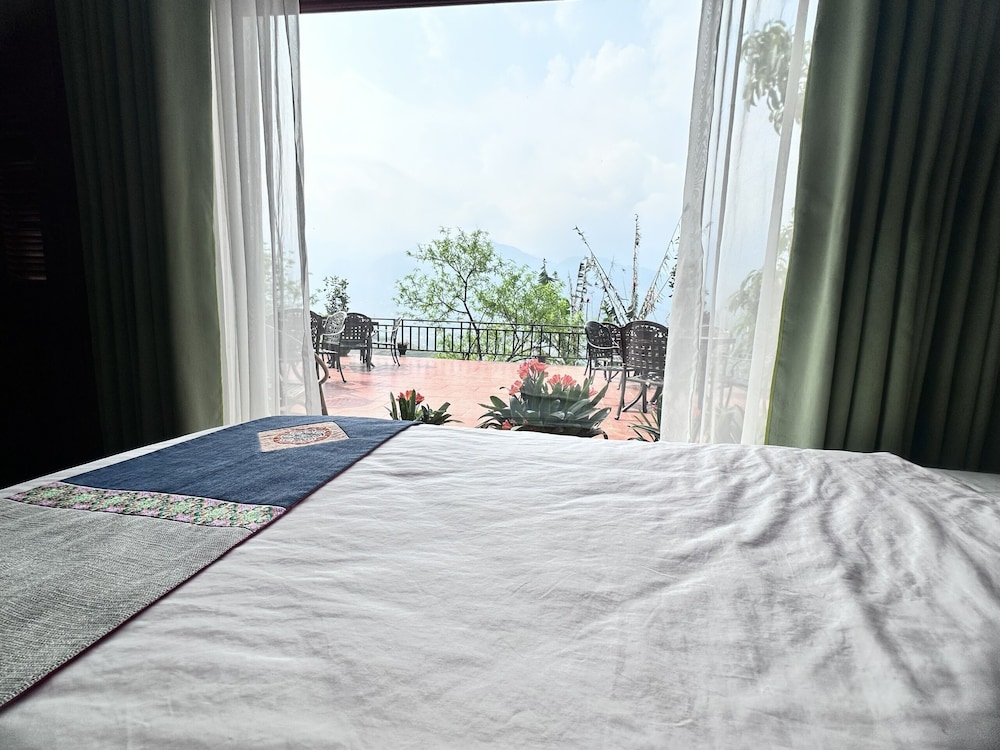 Deluxe Room, Mountain View - Photo 18