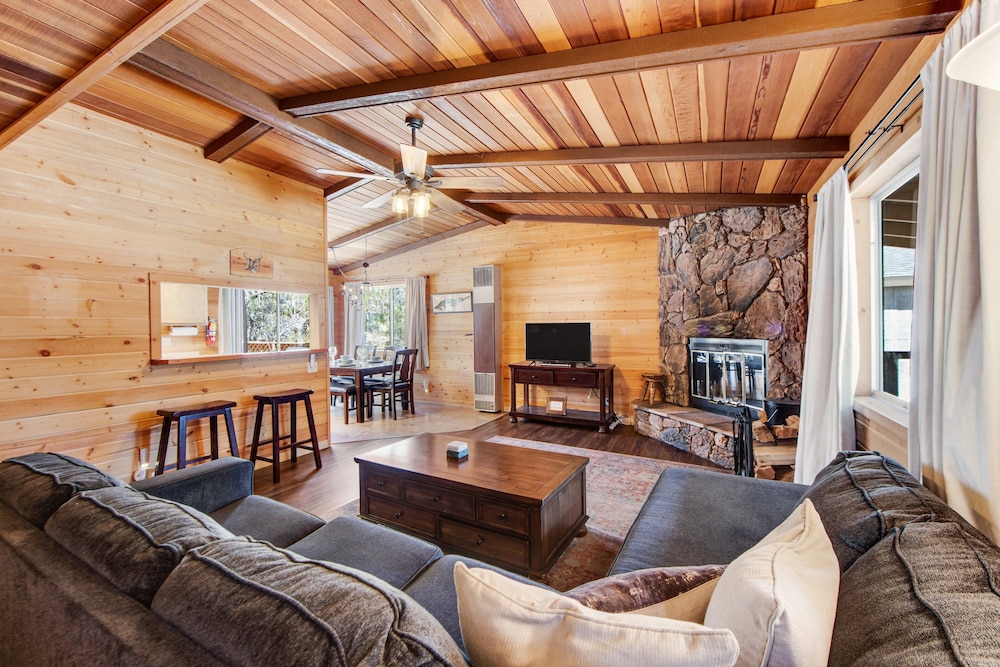 Cabin, Multiple Beds, Pool Access, Mountain View (VC329)