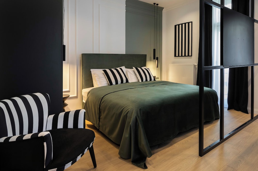 Executive Studio Suite