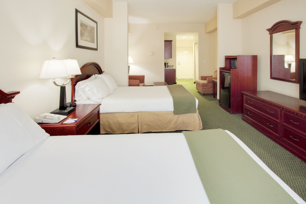 Room, Multiple Beds - Photo 3