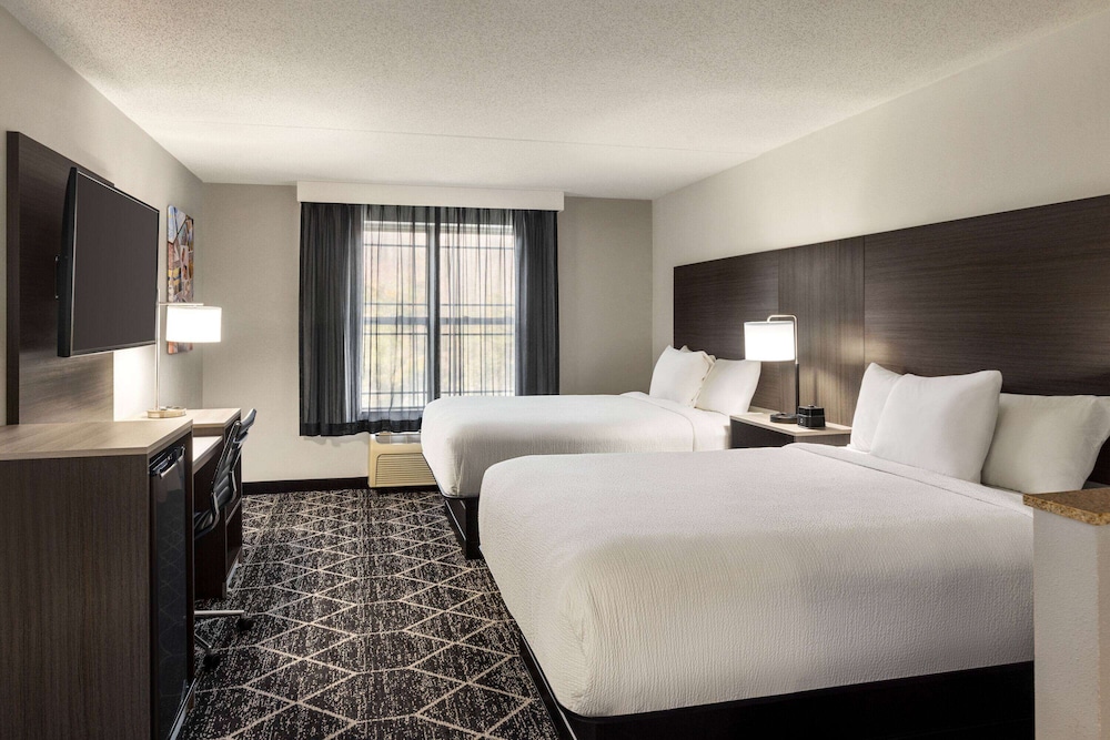 Room, 2 Queen Beds, Non Smoking (Efficiency) - Photo 1