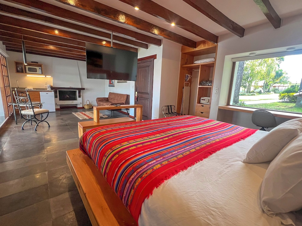 Junior Suite, 1 king bed photo 1