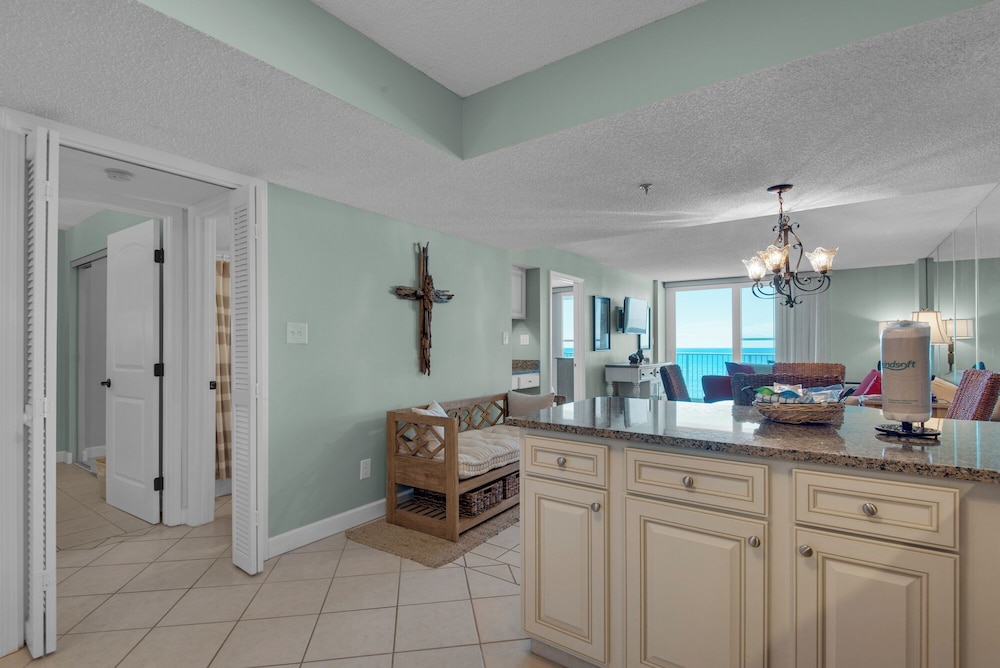 Condo, Multiple Beds, Balcony, Ocean View (Beachcrest 703) photo 3
