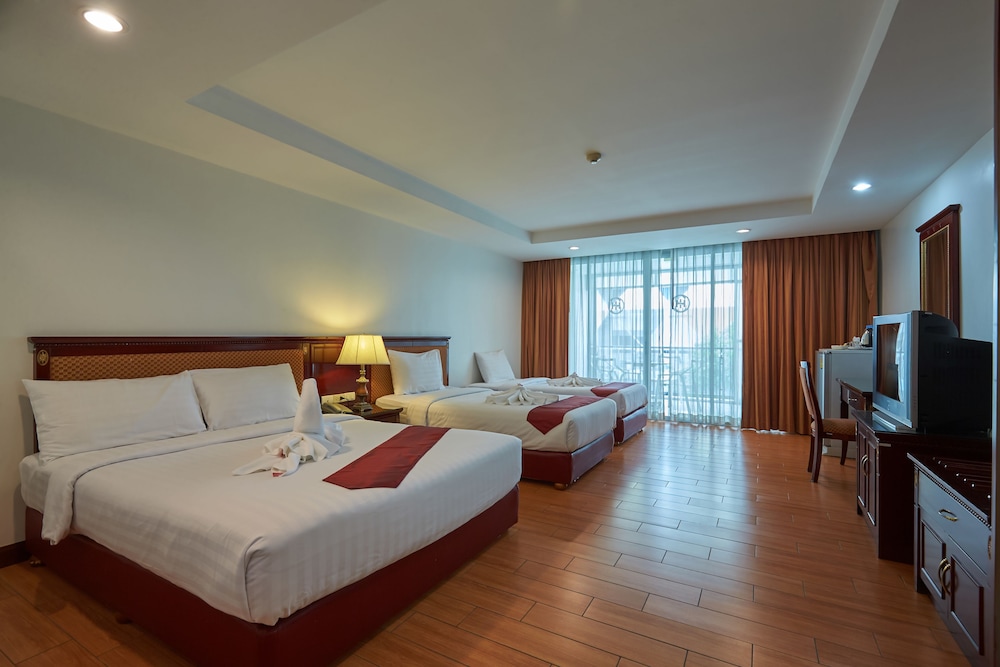 Premier Triple Room photo 1
