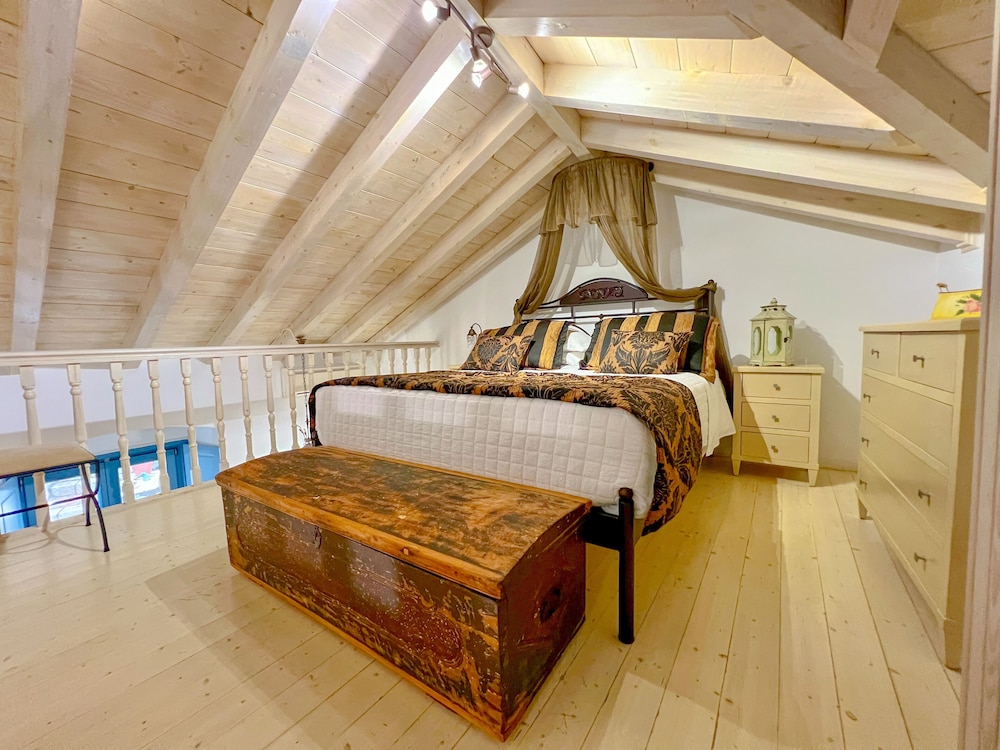 Deluxe Loft photo 1
