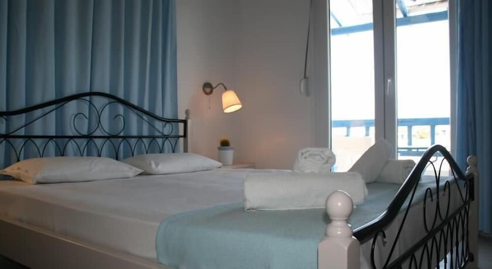 Standard Room, Balcony, Partial Sea View photo 1