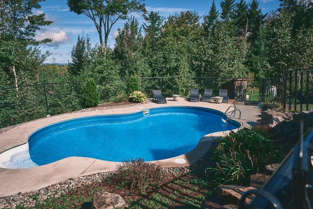 Executive Plus 89 - Luxurious log Home With Private hot tub Pool Sauna and Close to Activities, Photo 13