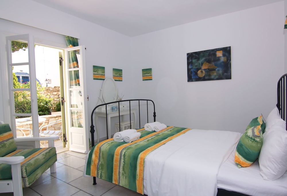 Deluxe Double or Twin Room (Semi Basement) - Photo 7