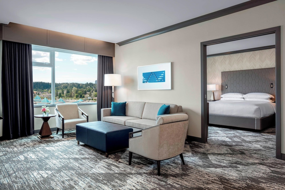 Penthouse, 1 King Bed with Sofa bed