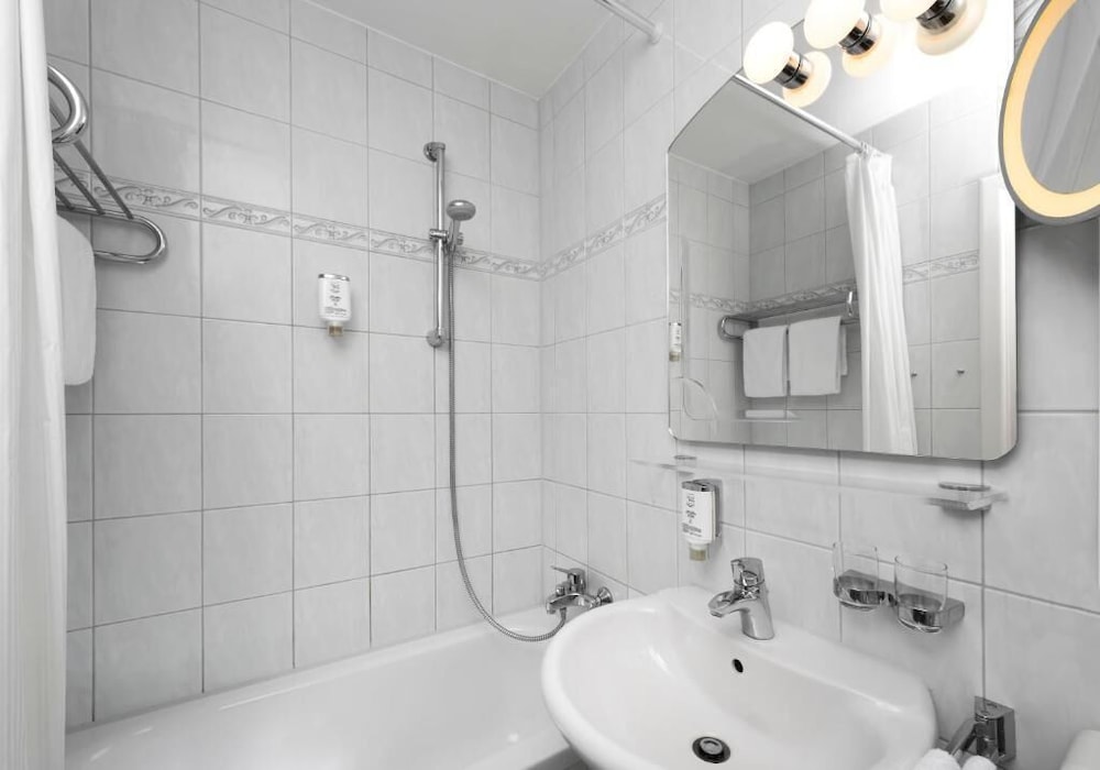 Comfort Room - Photo 8
