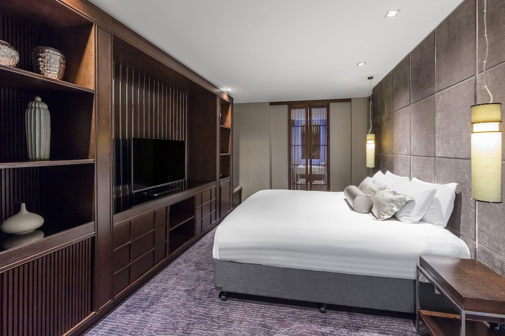 Executive Studio Suite