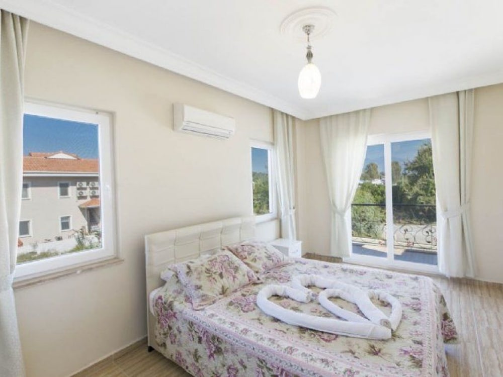 Villa, 6 Bedrooms photo 1