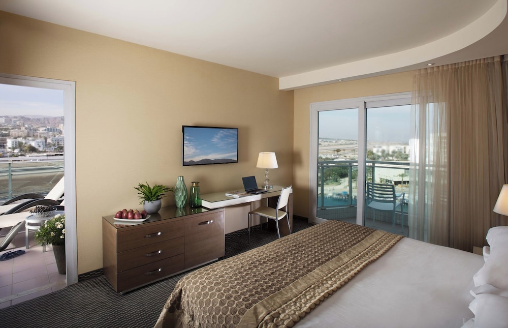 Terrace Room With Outdoor Jacuzzi photo 3