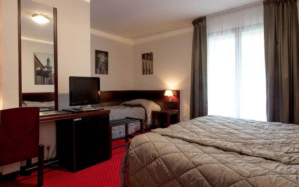 Standard Triple Room - Photo 1