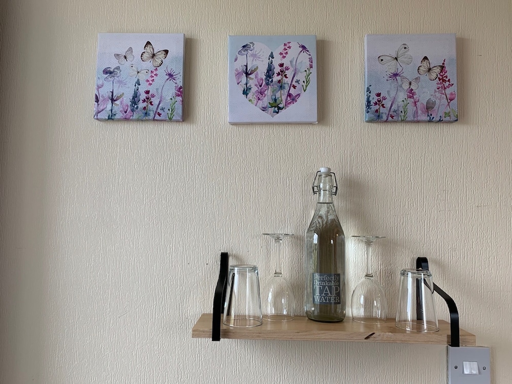 Triple Room, Ensuite photo 3