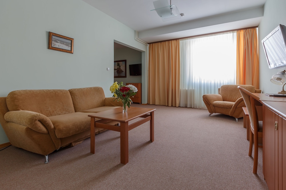 Deluxe Room, 1 Bedroom, Accessible photo 1