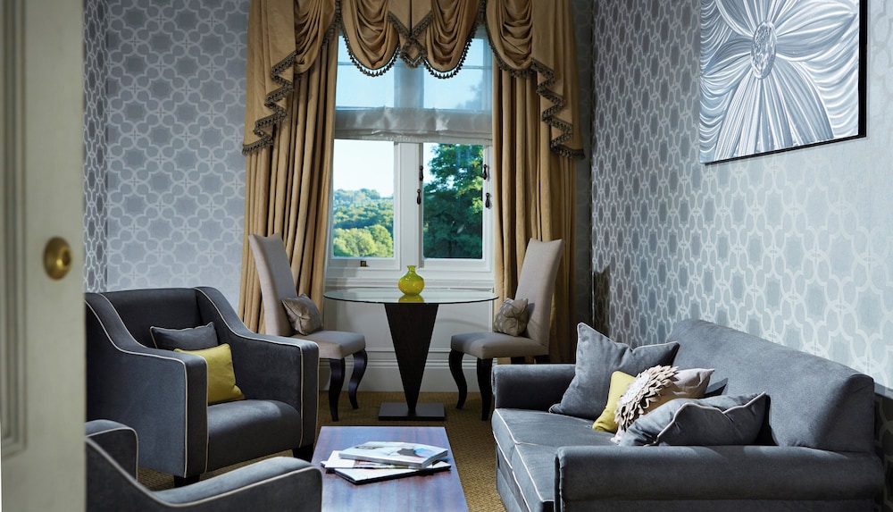 Traditional Suite photo 3