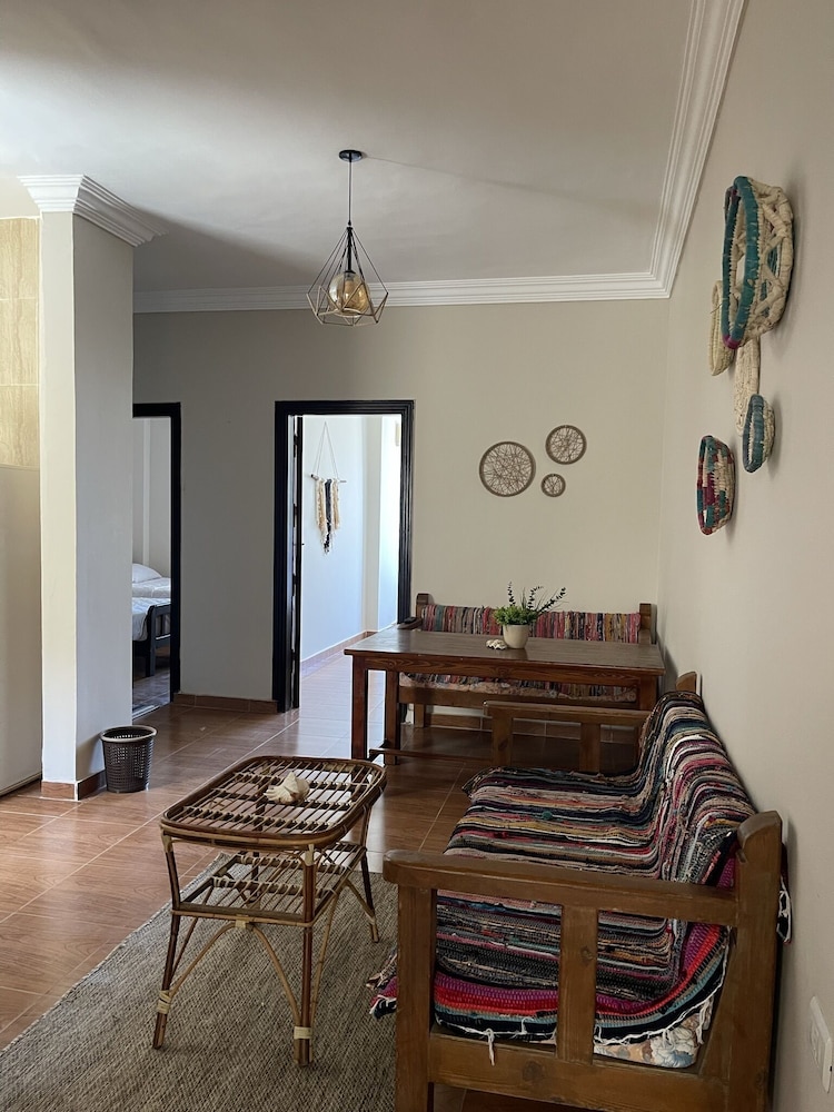 Family Apartment, 2 Bedrooms, Sea View photo 3