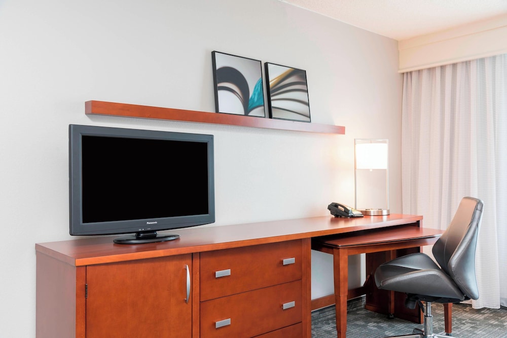 Room, 2 Queen Beds - Photo 3