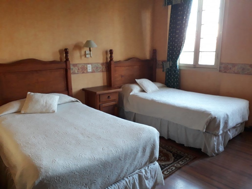 Double Room, 2 Twin Beds, Private Bathroom photo 1