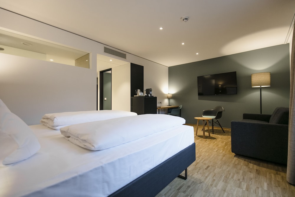 Suite, 1 Bedroom photo 1