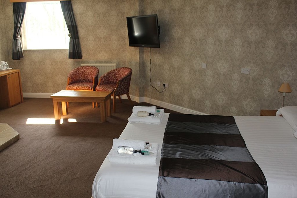 Room, 1 King Bed, Ensuite (Honeymoon Suite) photo 1