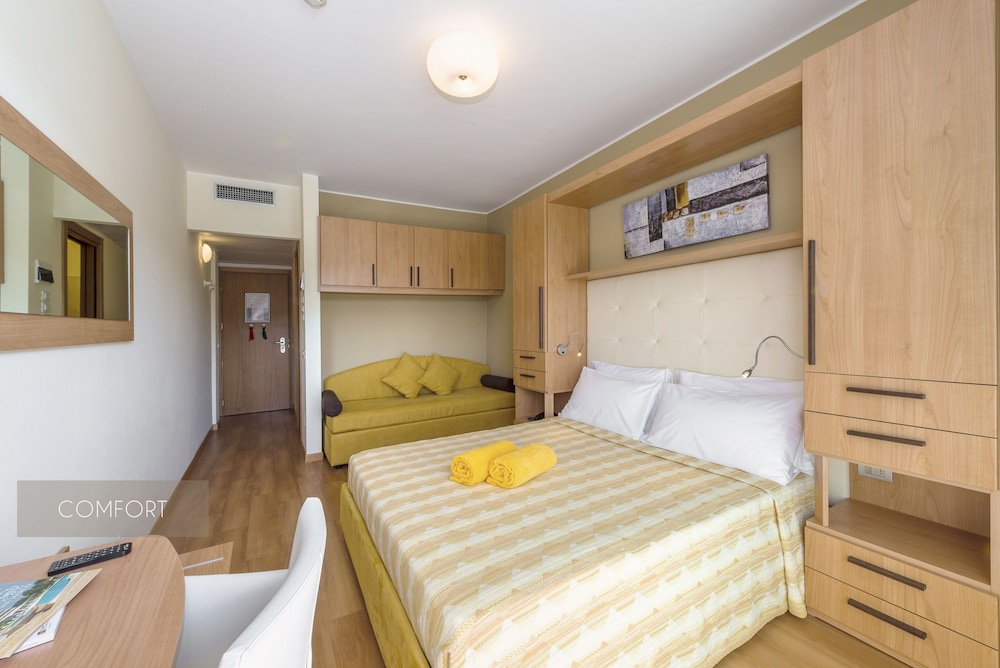 Superior Quadruple Room photo 3