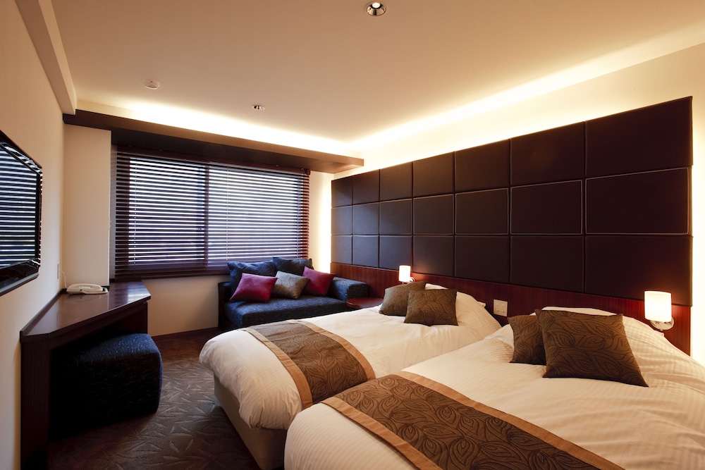 Modern Twin Room, Non Smoking photo 1