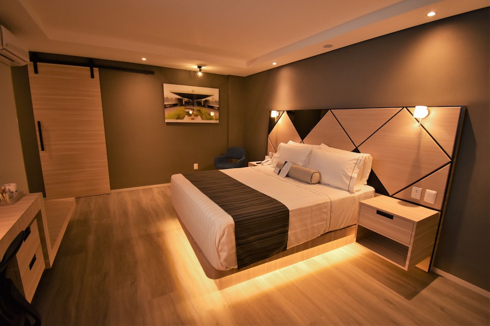 Premier Double Room - Photo 8