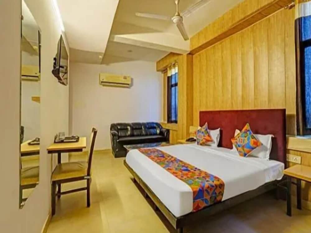 Deluxe Double Room, City View