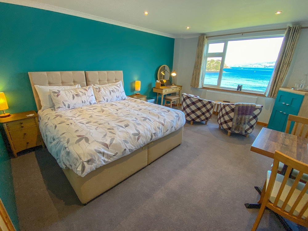 Superior Double Room, Ensuite, Sea View photo 2
