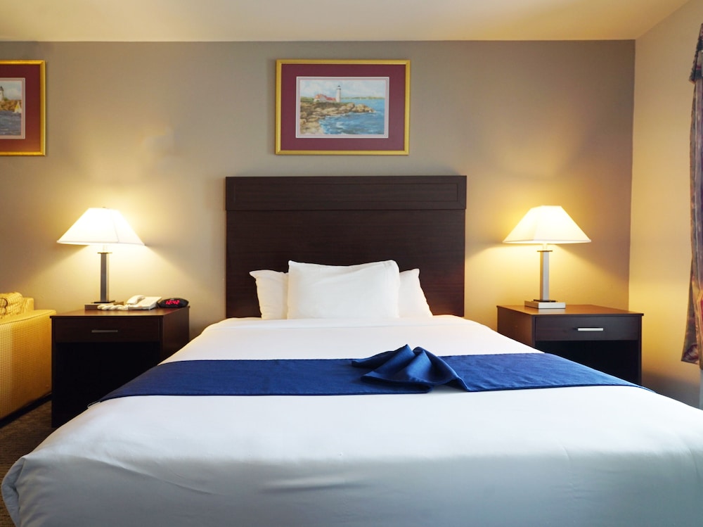 Queen Room photo 1