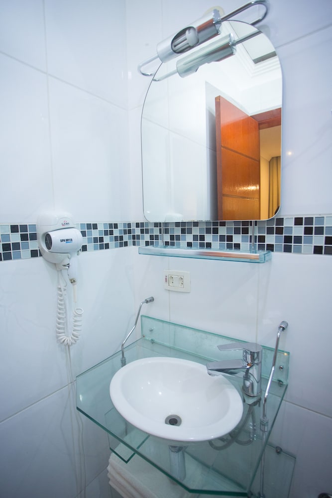 Standard Triple Room - Photo 4