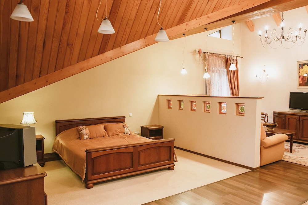 Elite Studio Suite