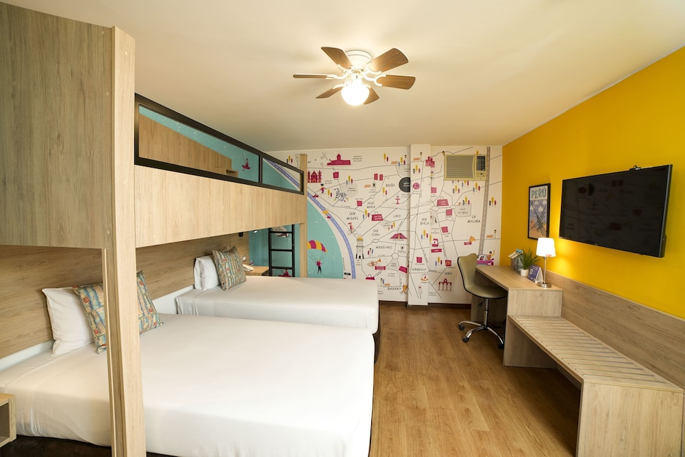 Traditional Triple Room, Multiple Beds - Photo 2
