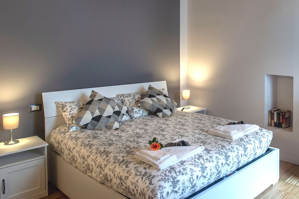 Deluxe Apartment, City View