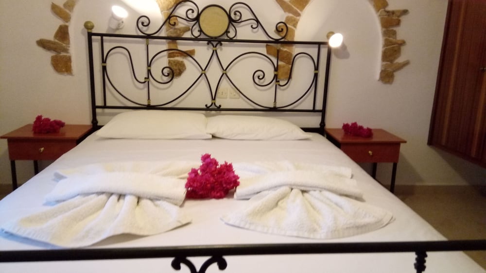 Panoramic Double Room, Oceanfront photo 2